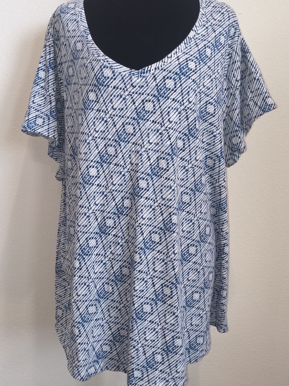 3X Sonoma Blue and White Geometric V-Neck Tunic